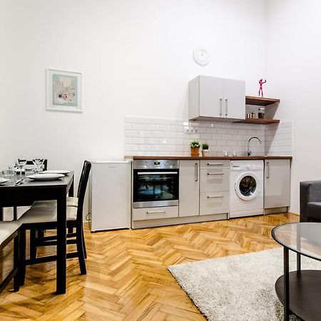B63 2 Bedroom Apartment In Heart Of City Budapest Extérieur photo